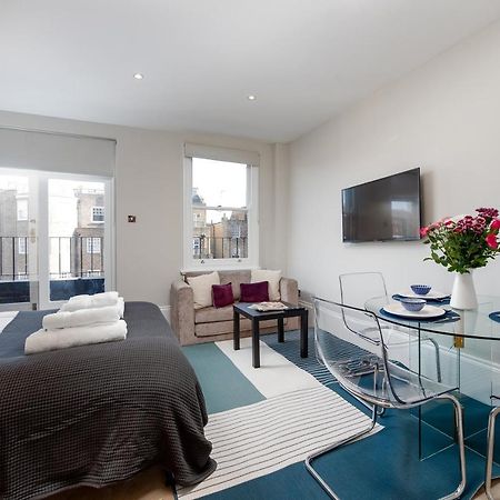 Capital Sloane Street Studio With Balcony London Bagian luar foto