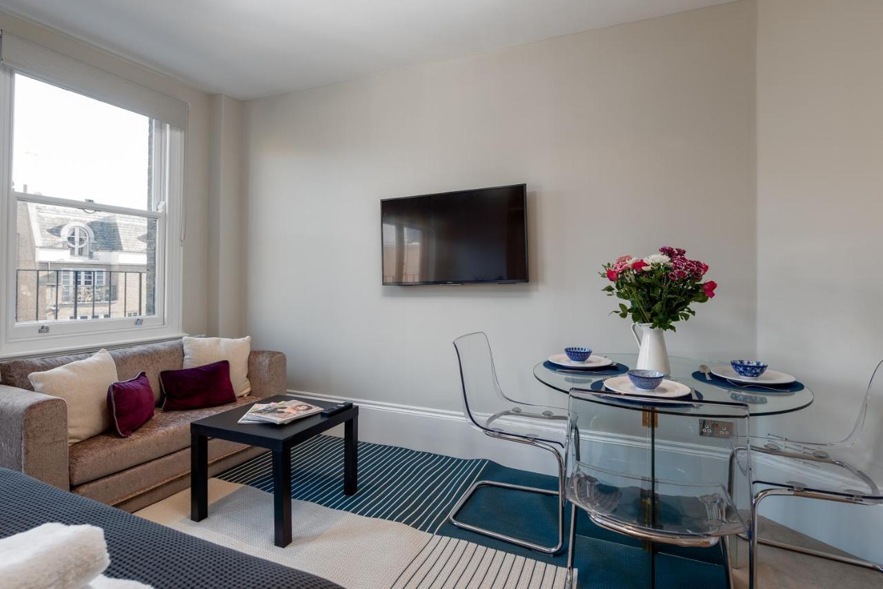 Capital Sloane Street Studio With Balcony London Bagian luar foto