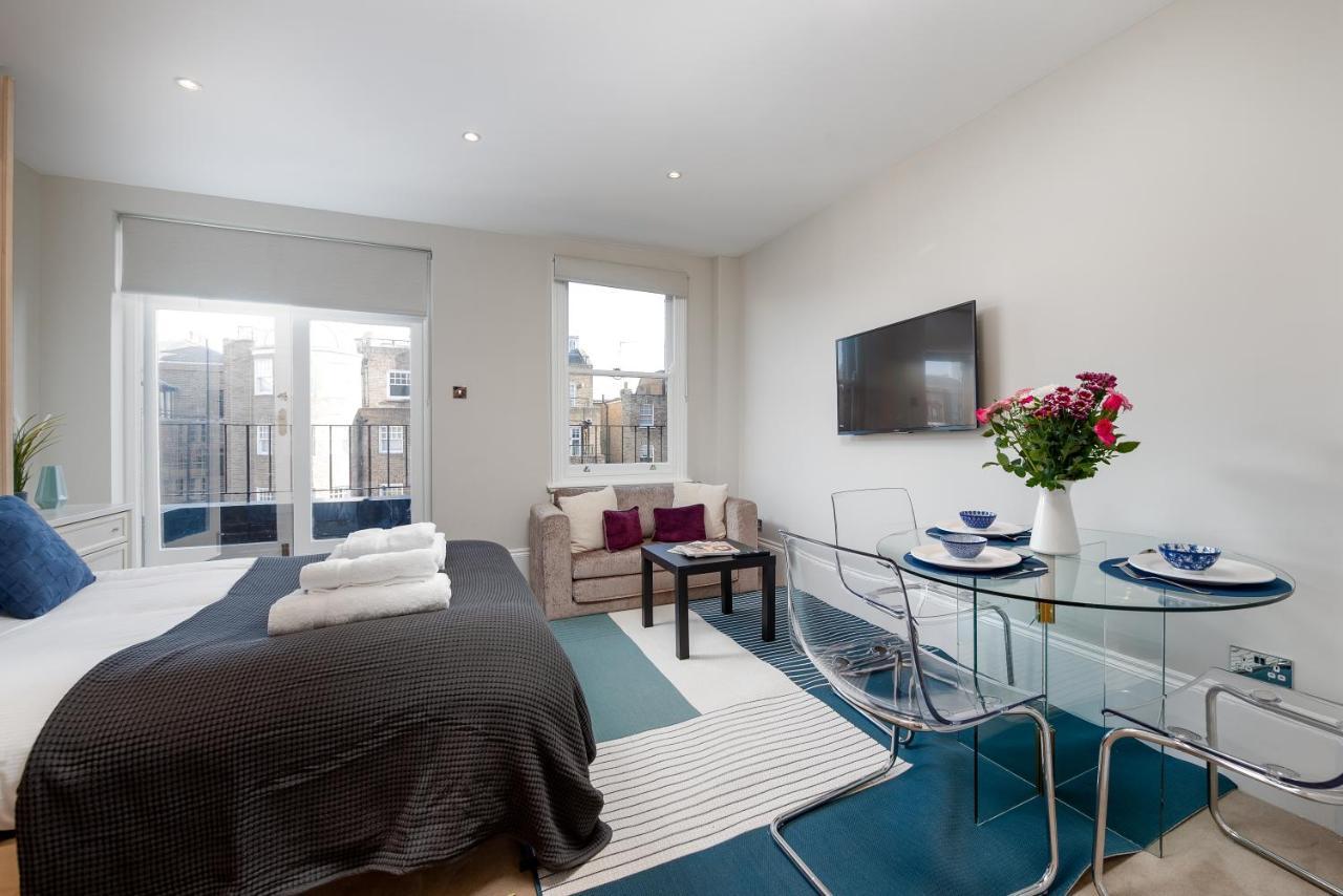 Capital Sloane Street Studio With Balcony London Bagian luar foto