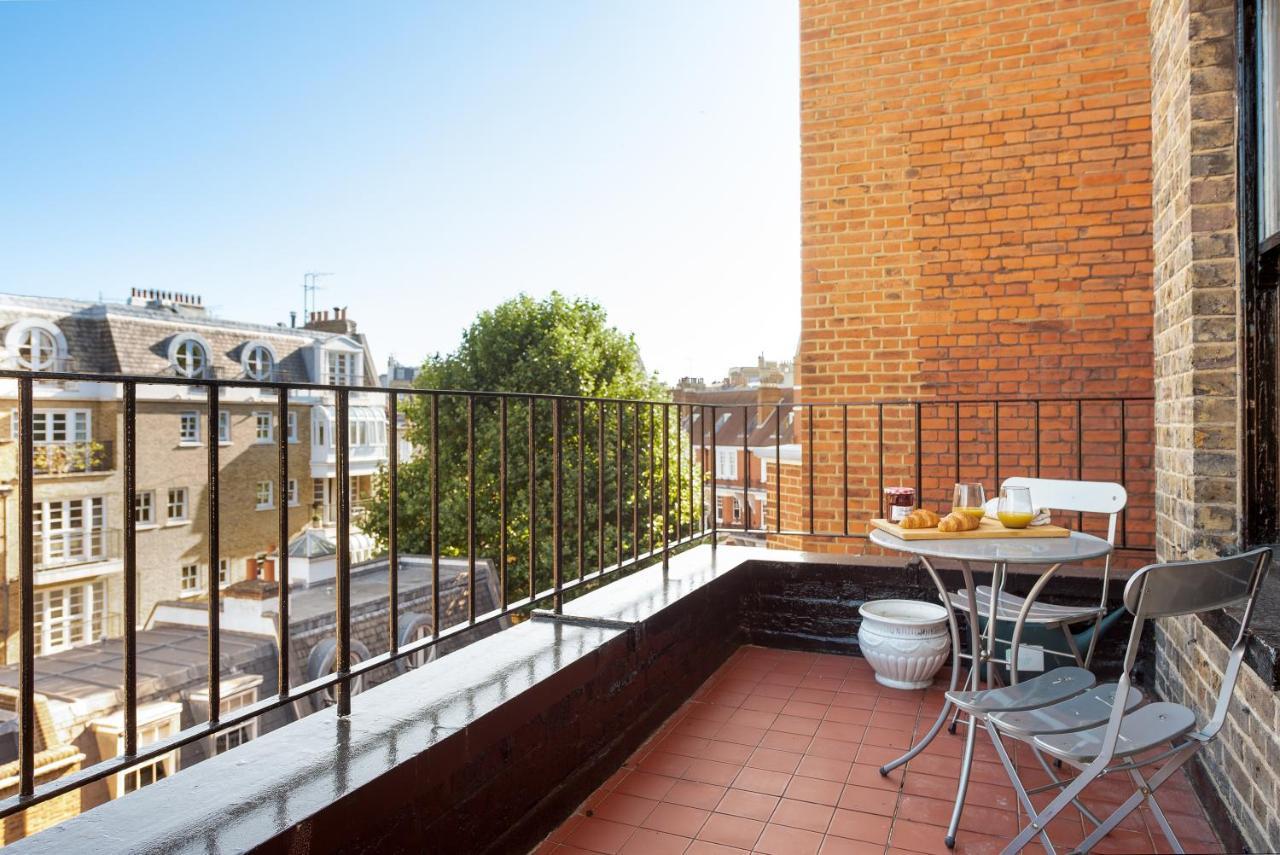 Capital Sloane Street Studio With Balcony London Bagian luar foto